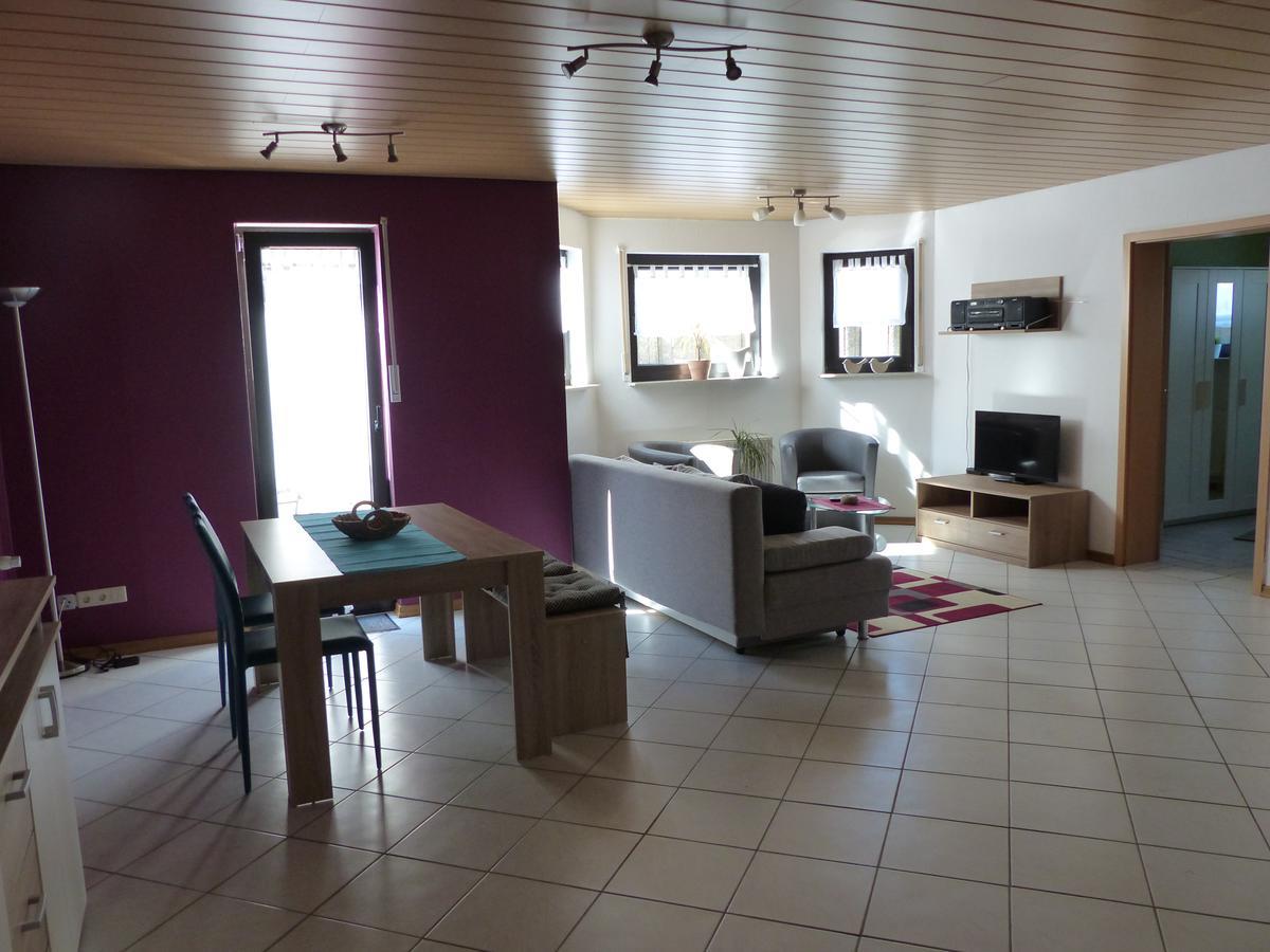 Anja'S Ferienwohnung Alken Luaran gambar