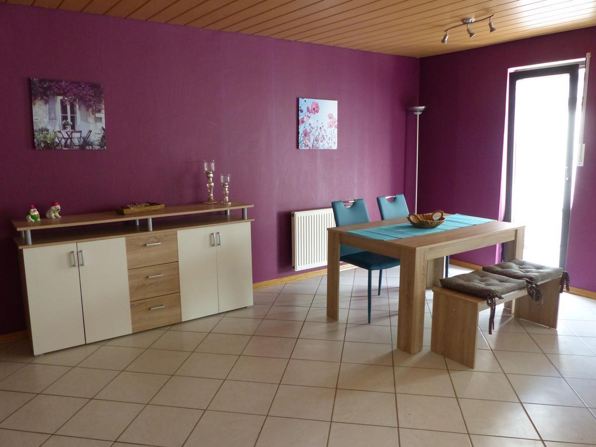 Anja'S Ferienwohnung Alken Luaran gambar